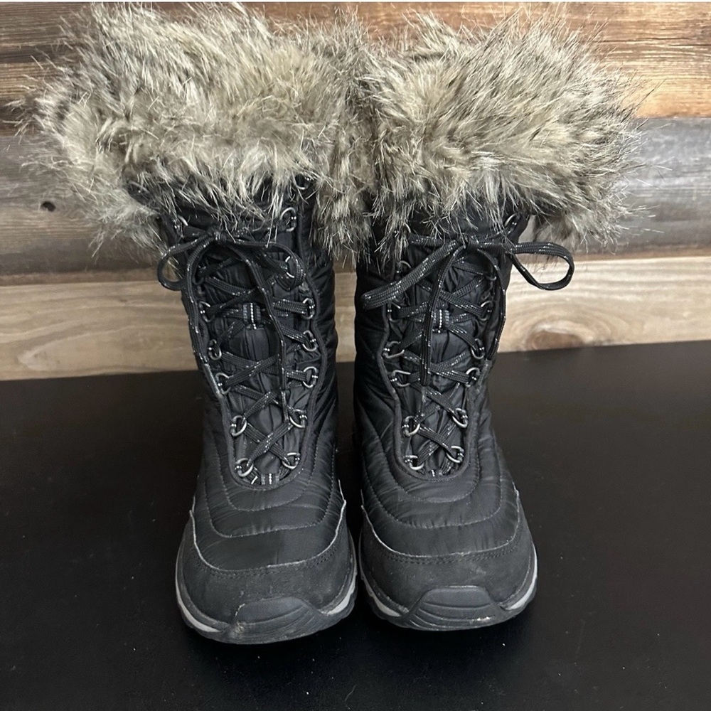Eddie Bauer Womens Black Fur Trimmed Winter Outdoor Boots Size 9 Vibram Bottom - Picture 5 of 9